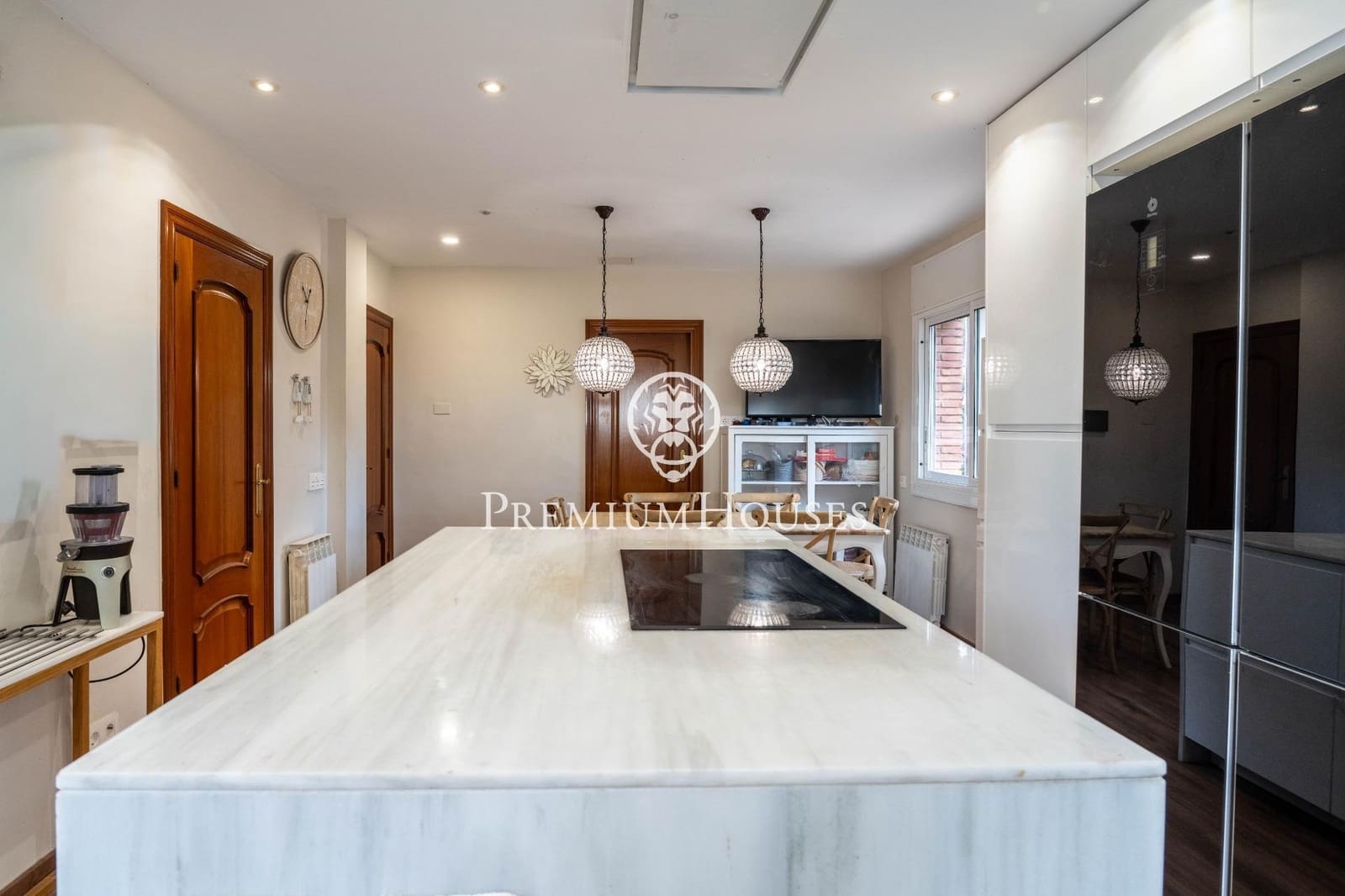 6 soveværelse Villa til salg i Castelldefels med swimmingpool garage - € 1.375.000 (Ref: 9485349)