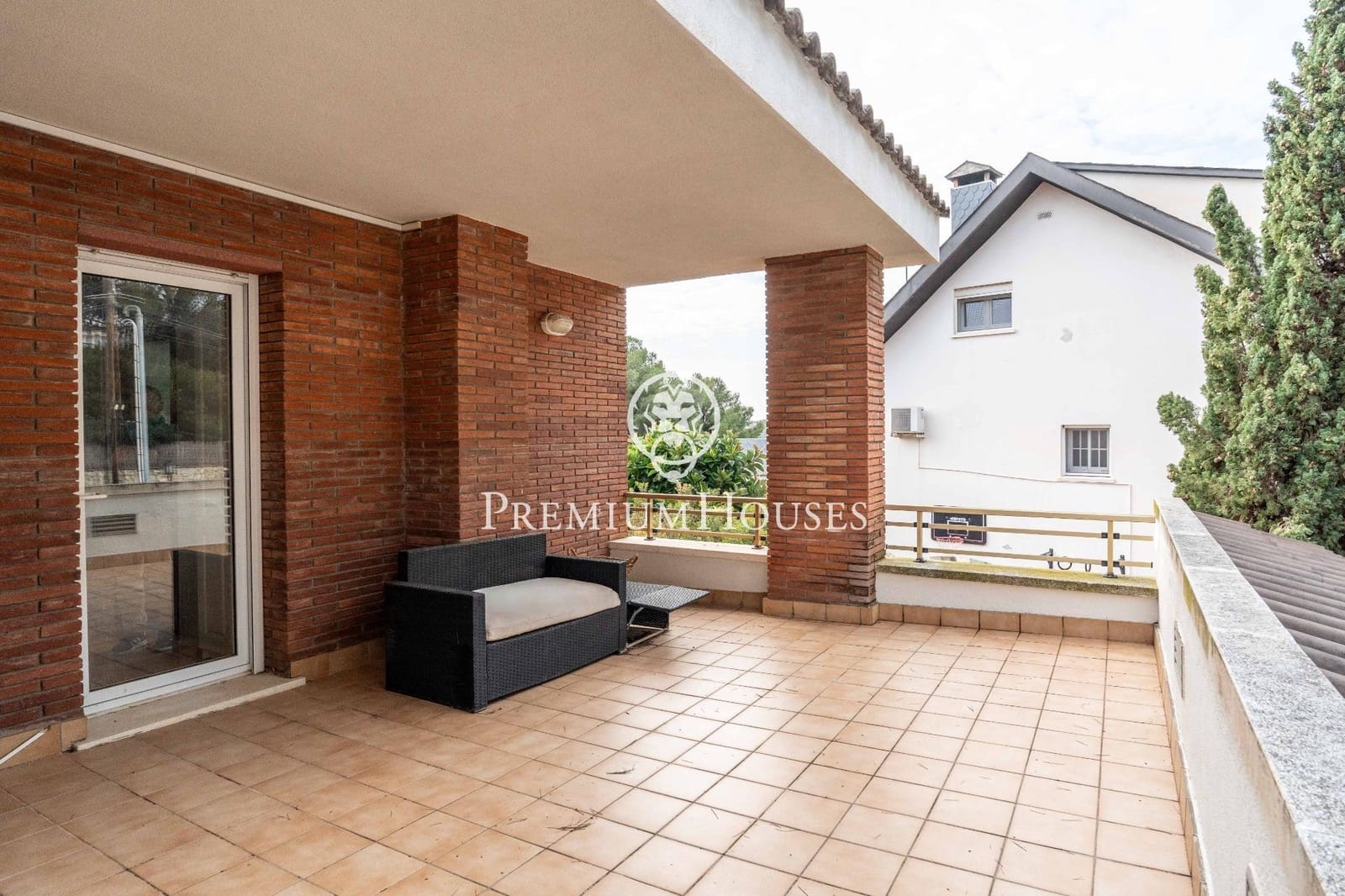 6 soveværelse Villa til salg i Castelldefels med swimmingpool garage - € 1.375.000 (Ref: 9485349)