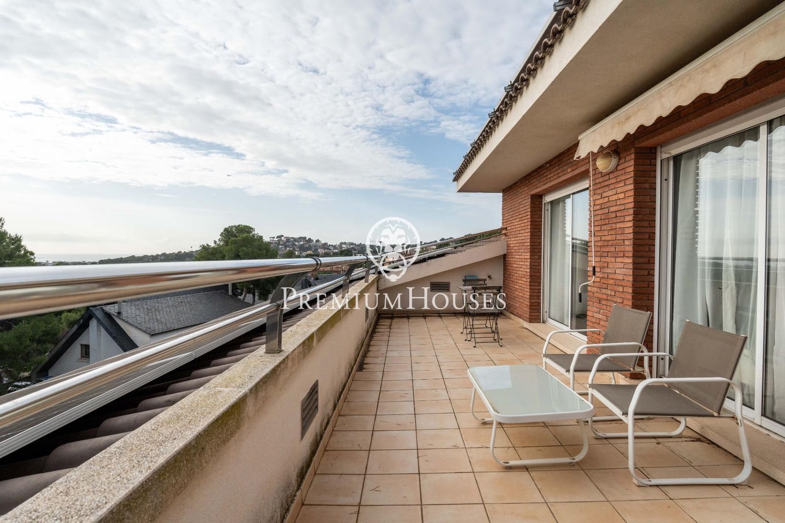 6 soveværelse Villa til salg i Castelldefels med swimmingpool garage - € 1.375.000 (Ref: 9485349)