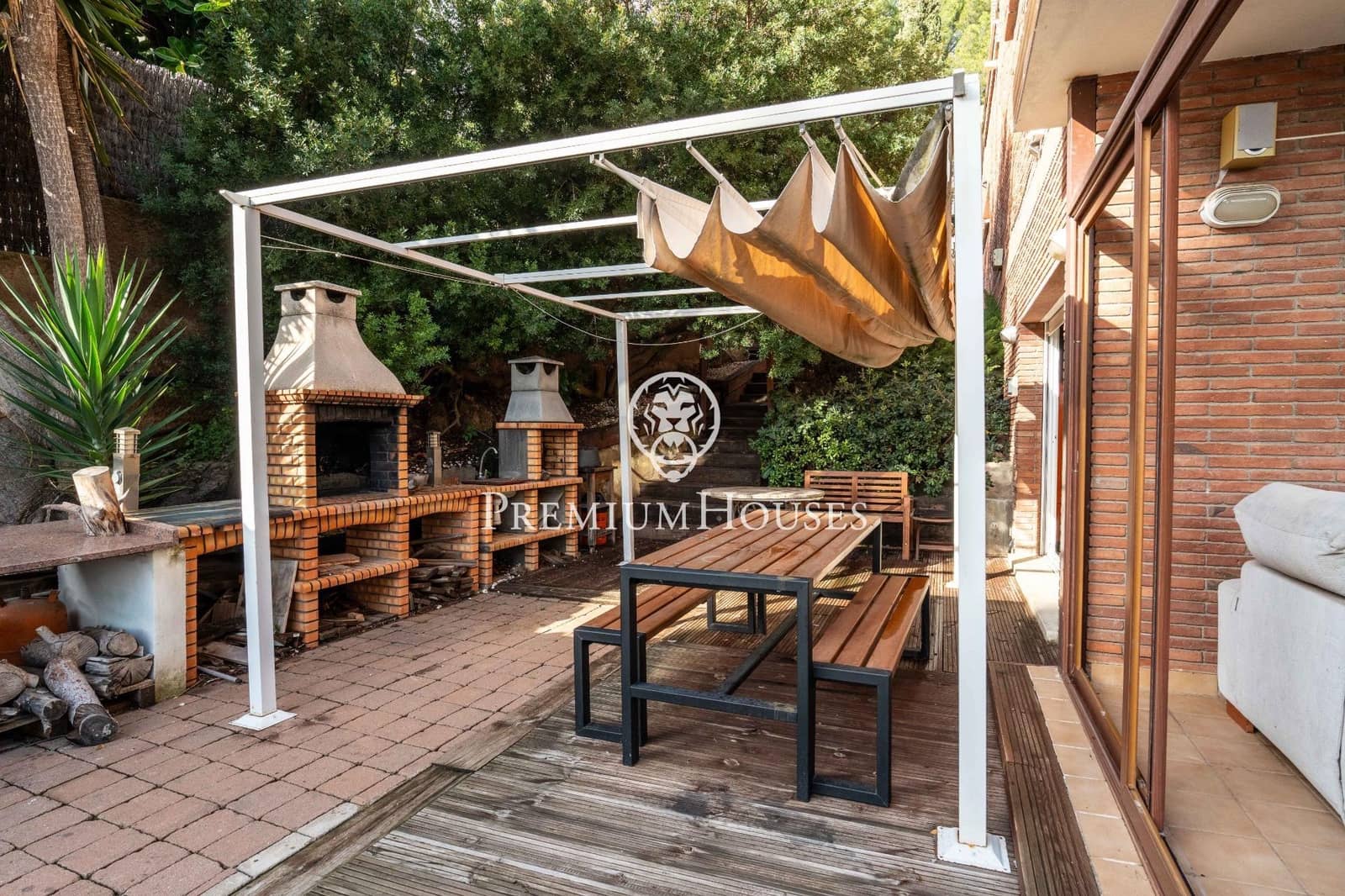 6 soveværelse Villa til salg i Castelldefels med swimmingpool garage - € 1.375.000 (Ref: 9485349)