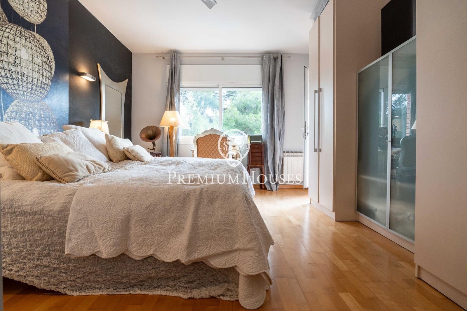 6 makuuhuone Huvila myytävänä paikassa Castelldefels mukana uima-altaan 
autotalli - 1 375 000 € (Ref: 9485349)