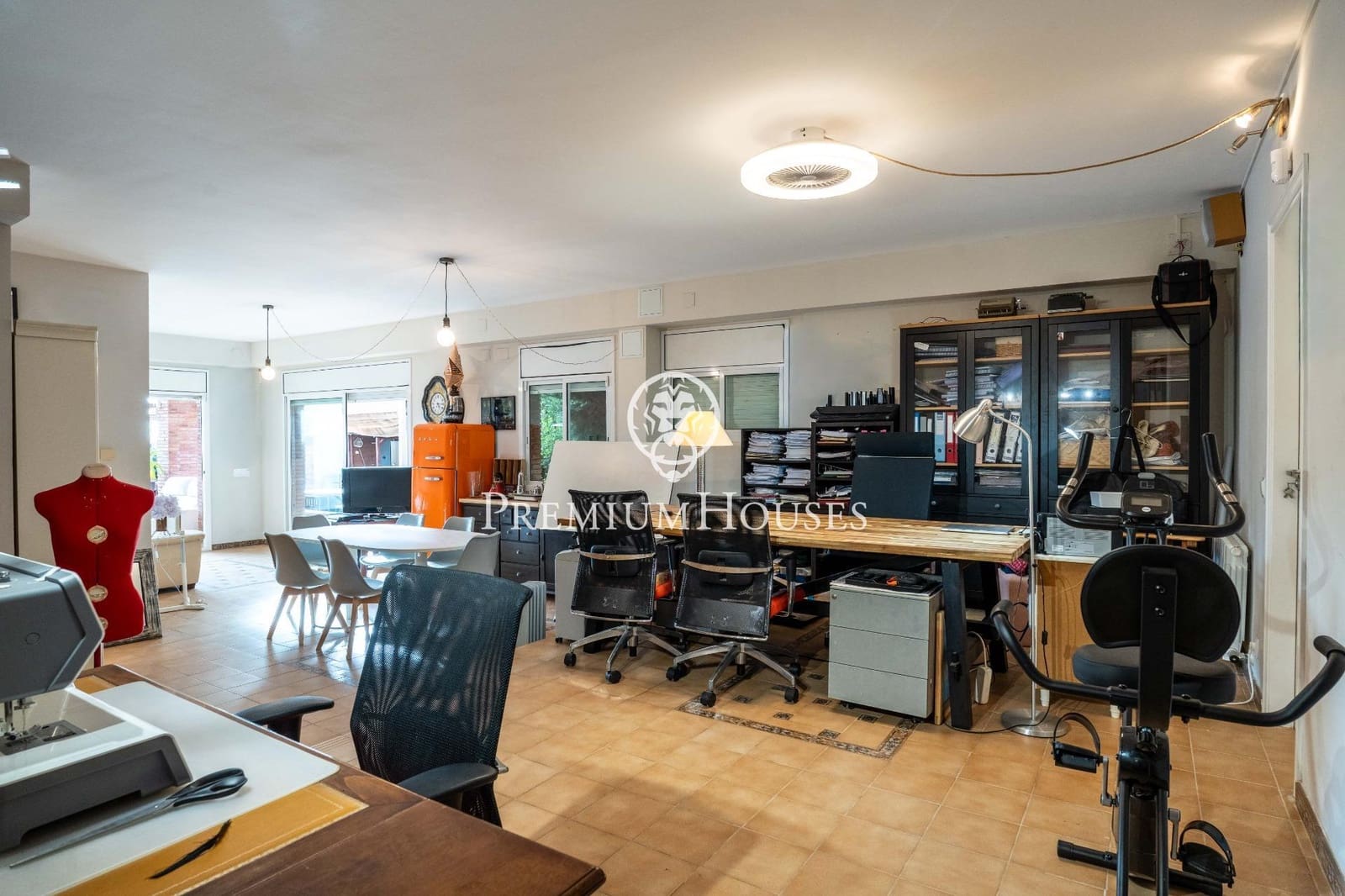 6 makuuhuone Huvila myytävänä paikassa Castelldefels mukana uima-altaan 
autotalli - 1 375 000 € (Ref: 9485349)