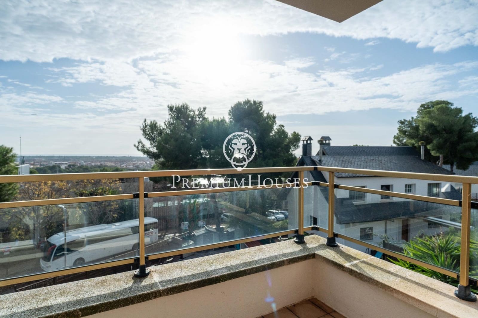 6 makuuhuone Huvila myytävänä paikassa Castelldefels mukana uima-altaan 
autotalli - 1 375 000 € (Ref: 9485349)