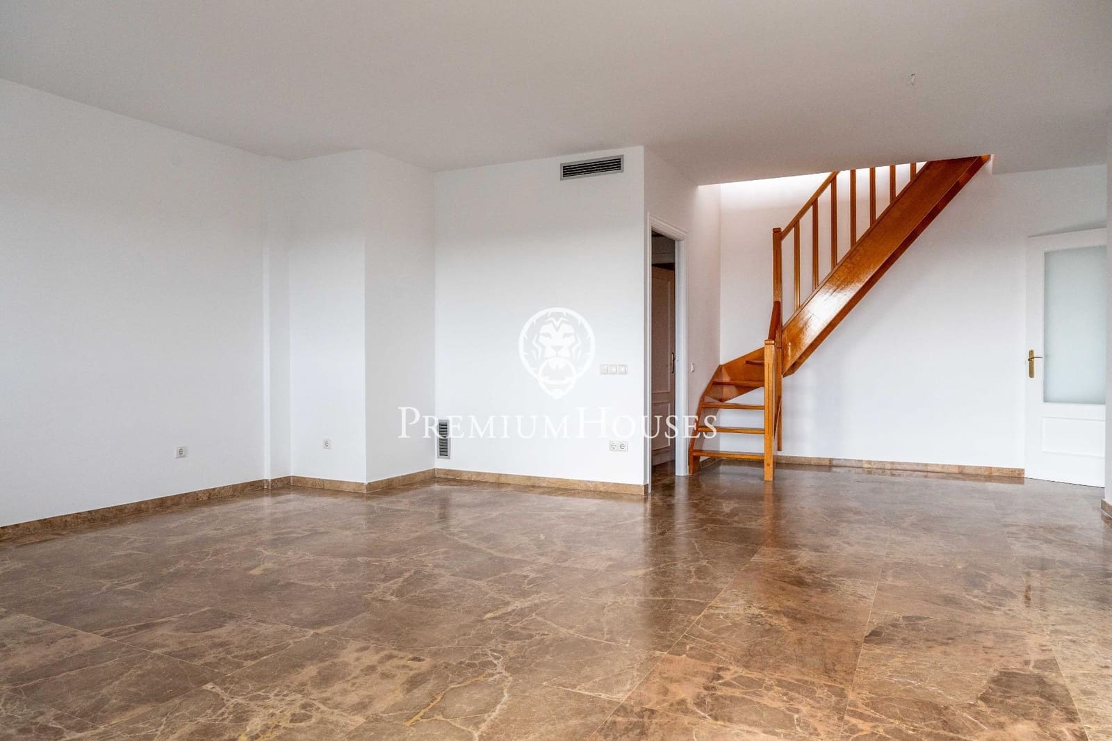 4 makuuhuone Huoneisto myytävänä paikassa Gava mukana uima-altaan - 1 100 000 € (Ref: 9491644)