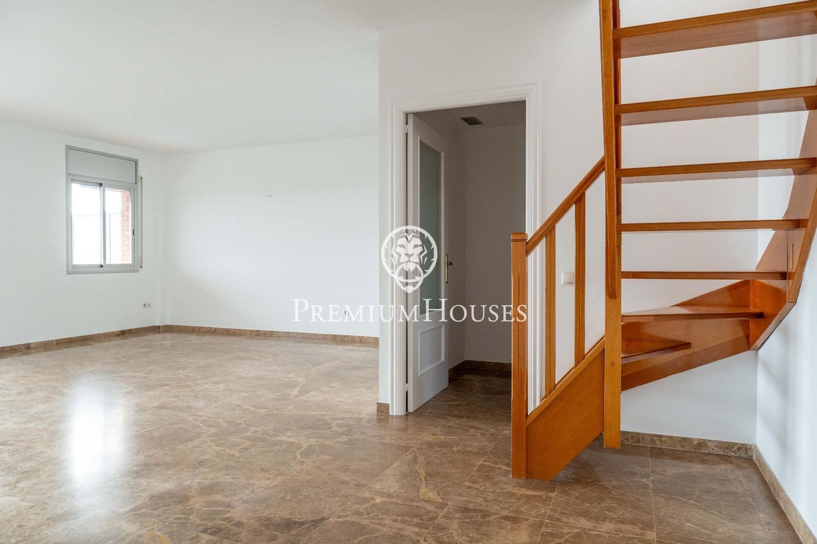 4 makuuhuone Huoneisto myytävänä paikassa Gava mukana uima-altaan - 1 100 000 € (Ref: 9491644)