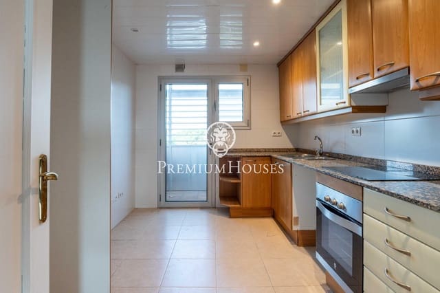 4 makuuhuone Huoneisto myytävänä paikassa Gavà mukana uima-altaan - 1 100 000 € (Ref: 9491644)