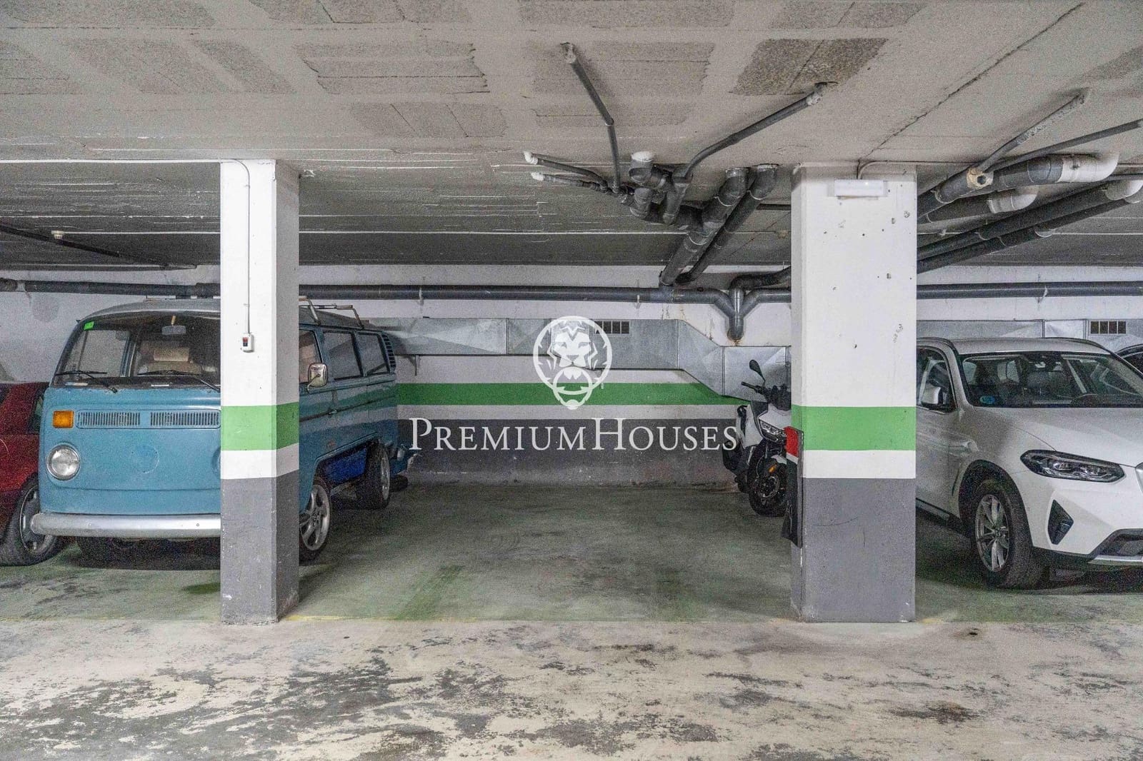 4 sovrum Takvåning till salu i Gava med pool - 1 100 000 € (Ref: 9491644)