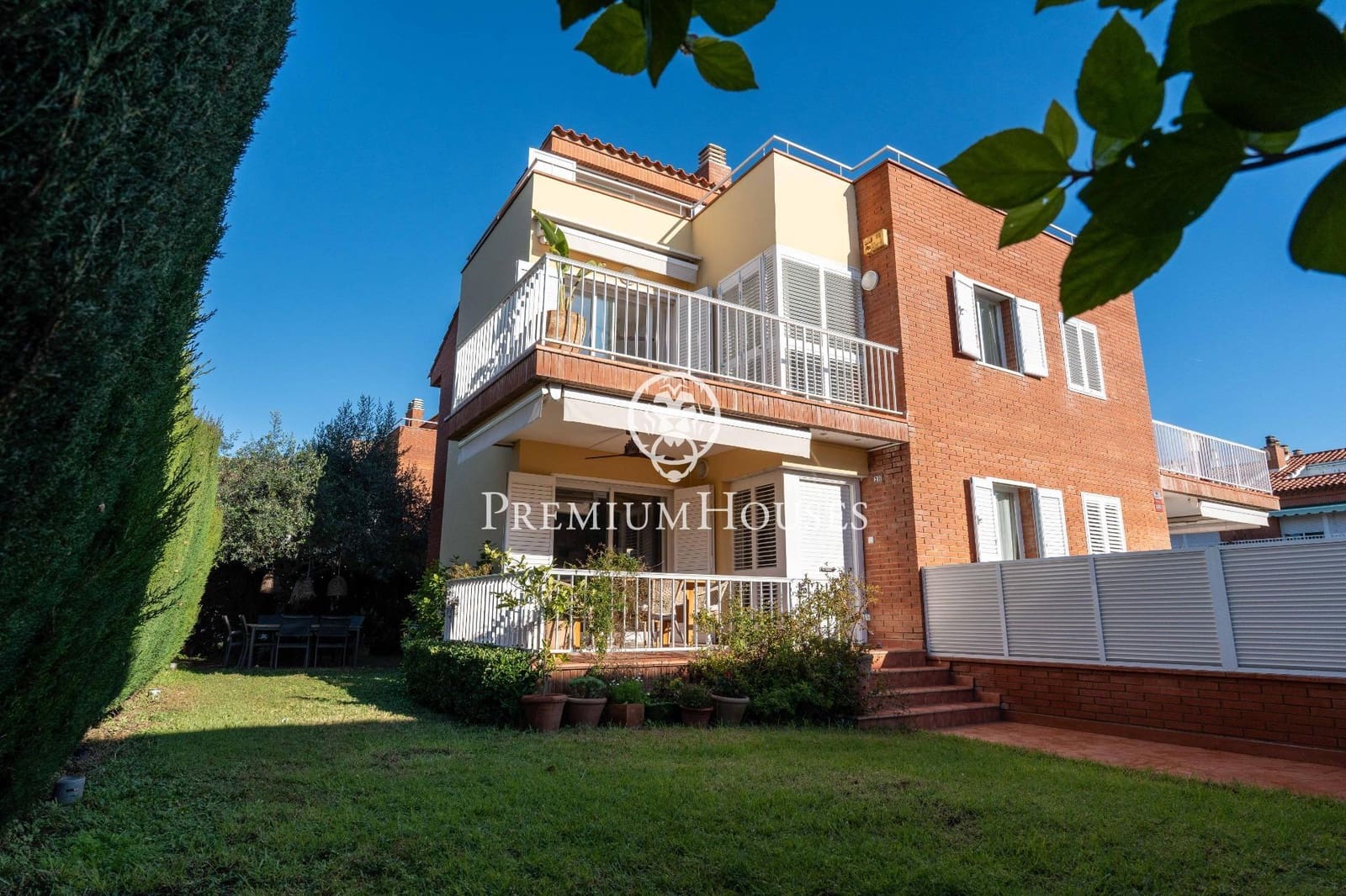 Adosado de 5 habitaciones en Altafulla en venta con garaje - 670.000 € (Ref: 9496406)