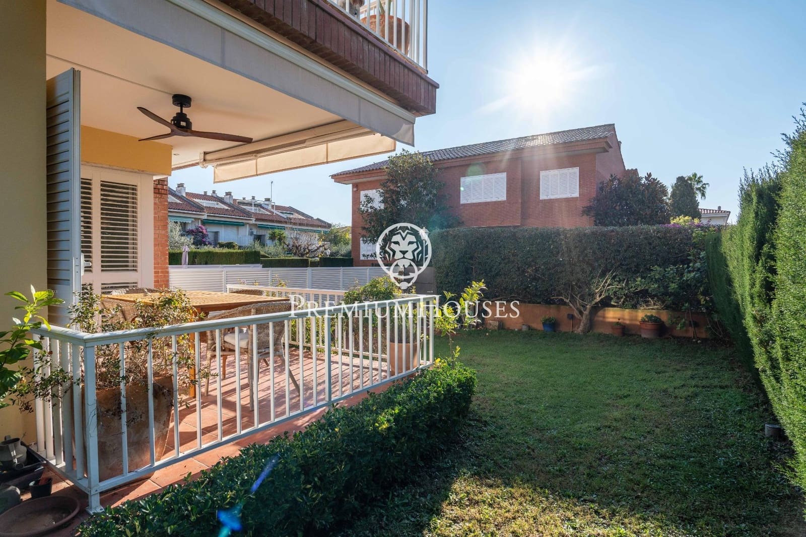 Adosado de 5 habitaciones en Altafulla en venta con garaje - 670.000 € (Ref: 9496406)