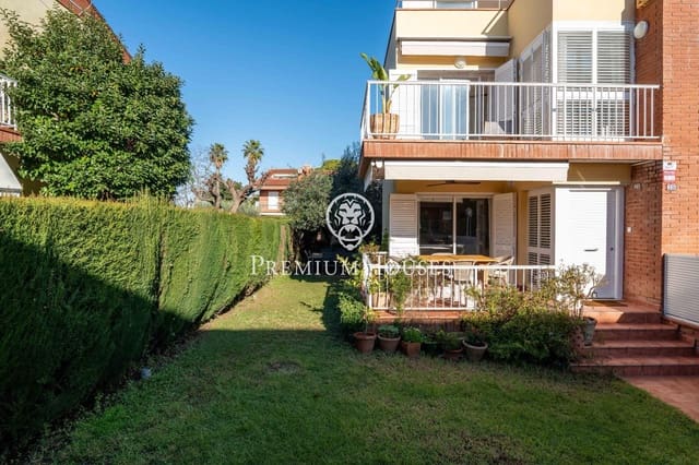 Adosado de 5 habitaciones en Altafulla en venta con garaje - 670.000 € (Ref: 9496406)