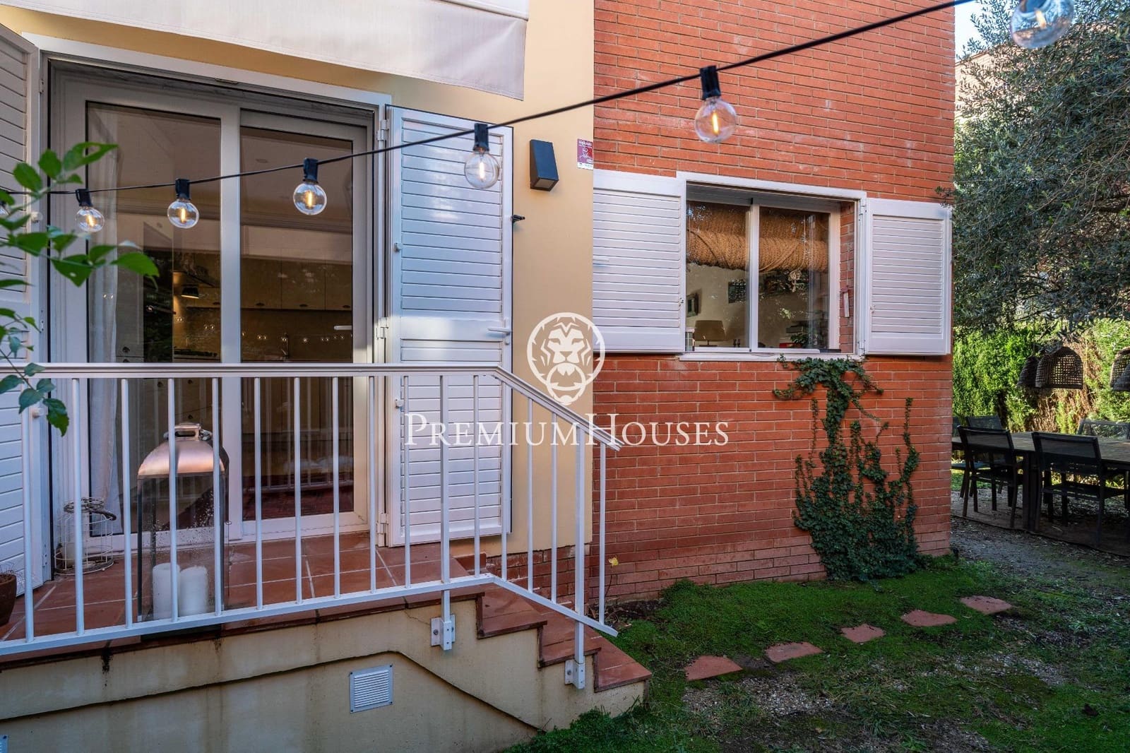 Adosado de 5 habitaciones en Altafulla en venta con garaje - 670.000 € (Ref: 9496406)