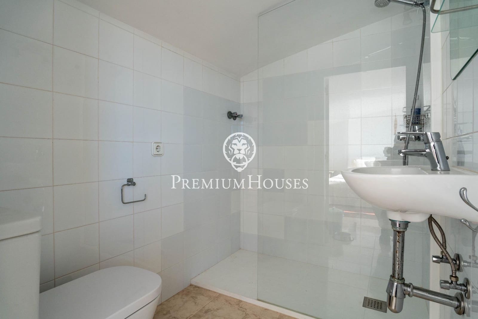 Adosado de 5 habitaciones en Altafulla en venta con garaje - 670.000 € (Ref: 9496406)