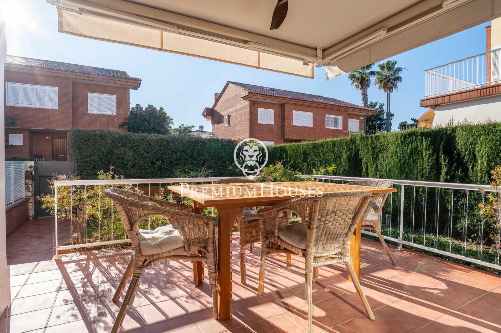 Adosado de 5 habitaciones en Altafulla en venta con garaje - 670.000 € (Ref: 9496406)