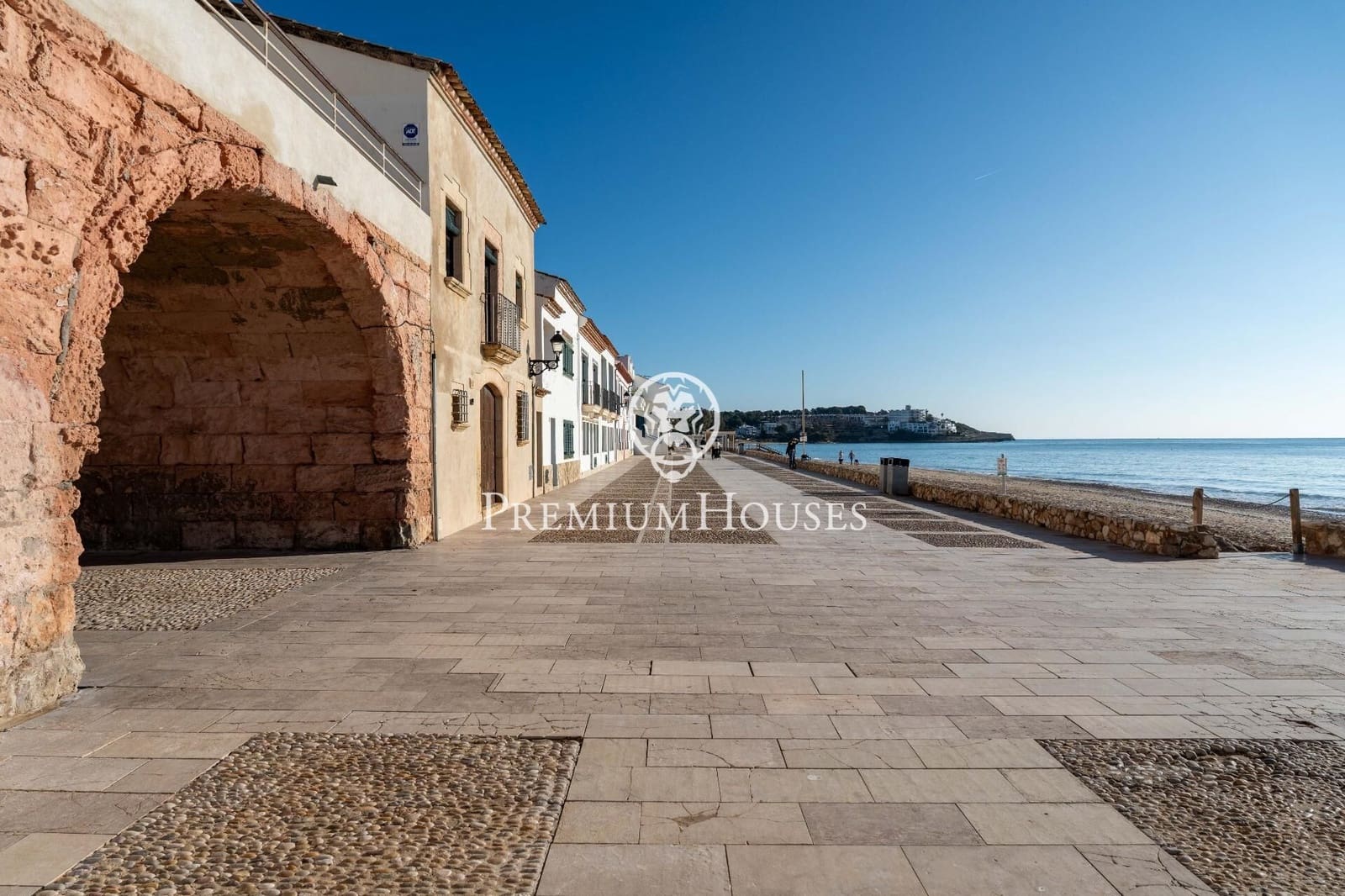 Adosado de 5 habitaciones en Altafulla en venta con garaje - 670.000 € (Ref: 9496406)