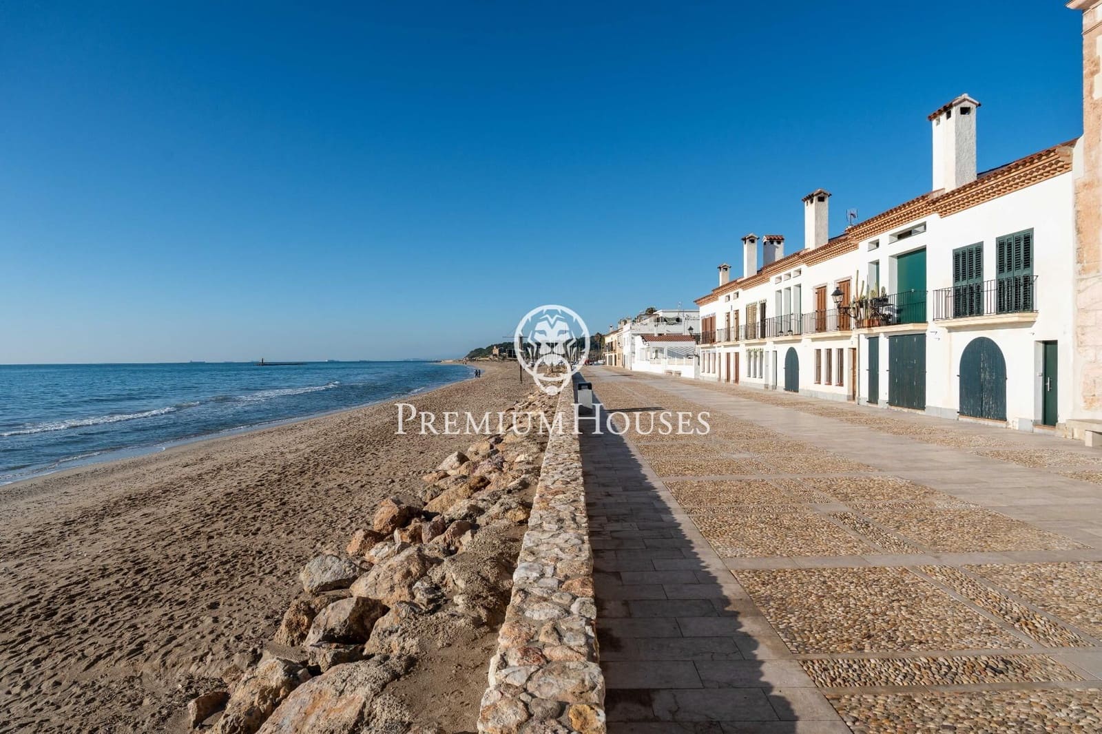 Adosado de 5 habitaciones en Altafulla en venta con garaje - 670.000 € (Ref: 9496406)