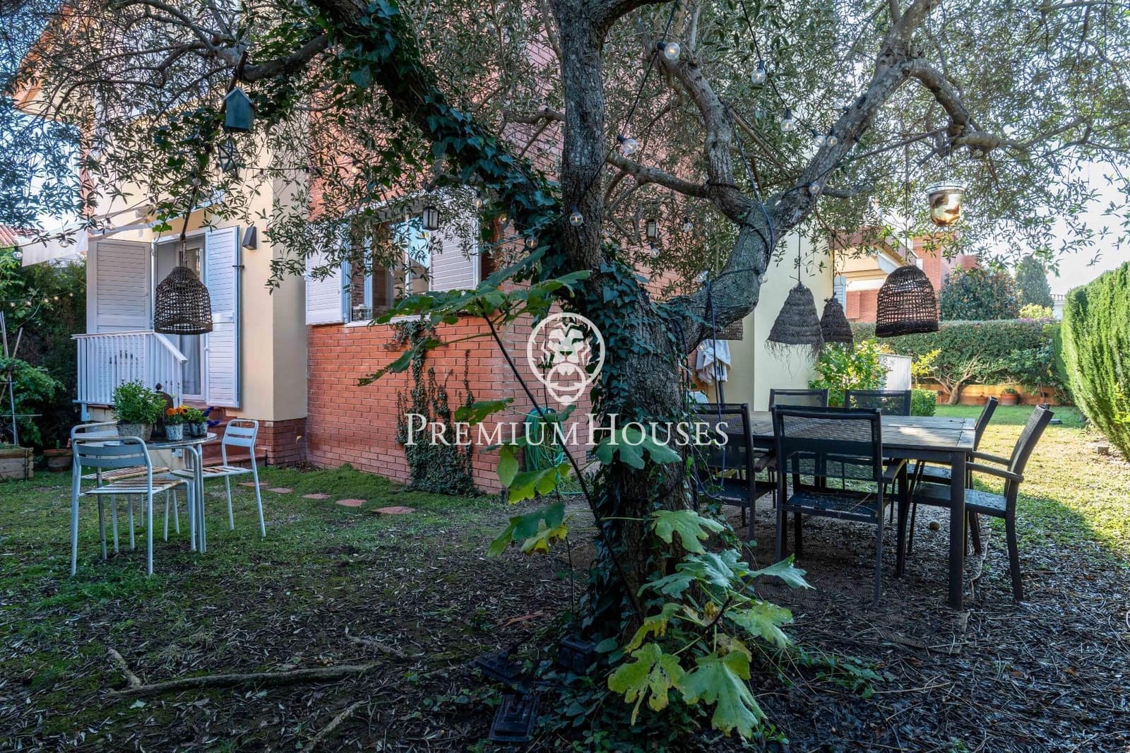 Adosado de 5 habitaciones en Altafulla en venta con garaje - 670.000 € (Ref: 9496406)