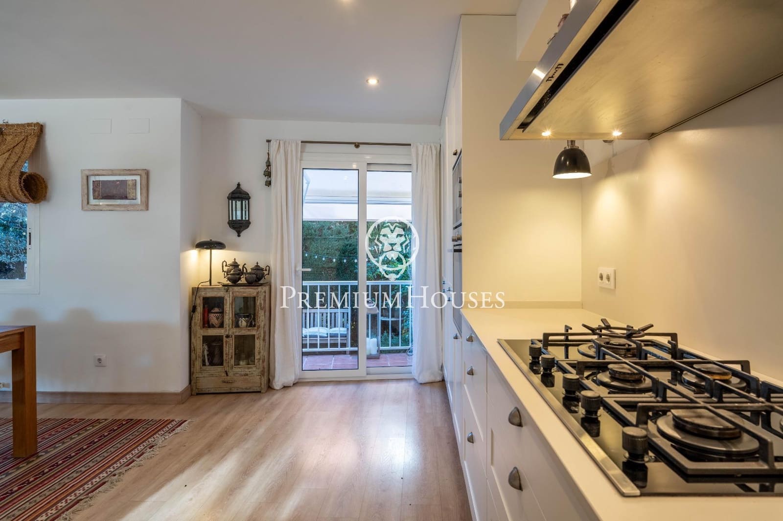 5 bedroom Terraced Villa for sale in Altafulla with garage - € 670,000 (Ref: 9496406)