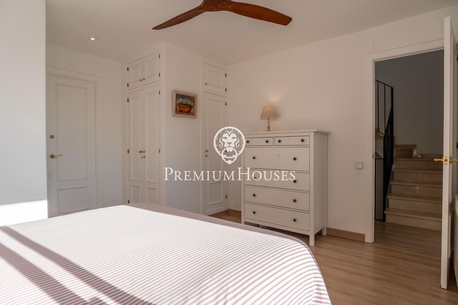 5 bedroom Terraced Villa for sale in Altafulla with garage - € 670,000 (Ref: 9496406)