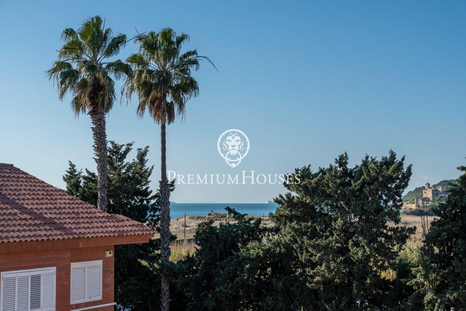 5 bedroom Terraced Villa for sale in Altafulla with garage - € 670,000 (Ref: 9496406)