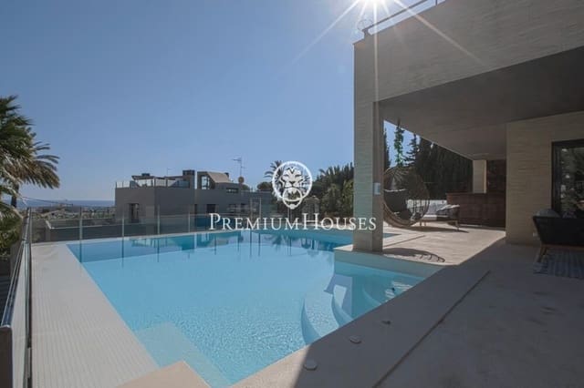 6 quarto Moradia para venda em Sitges com piscina garagem - 1 750 000 € (Ref: 9496408)