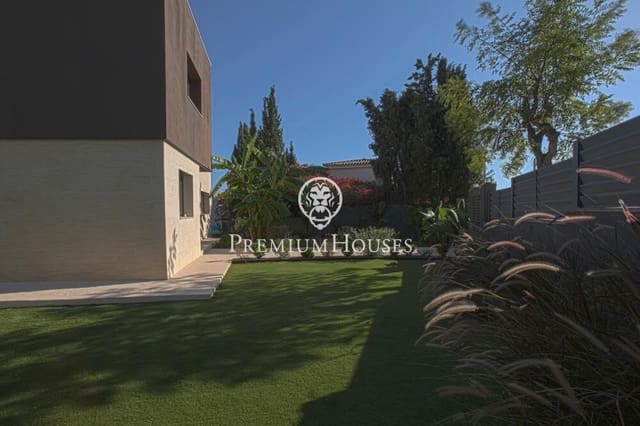 6 quarto Moradia para venda em Sitges com piscina garagem - 1 750 000 € (Ref: 9496408)