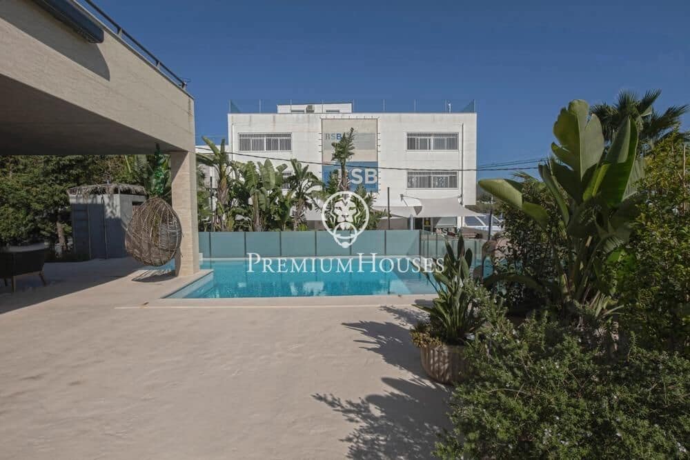 6 bedroom Villa for sale in Sitges with pool garage - € 1,750,000 (Ref: 9496408)