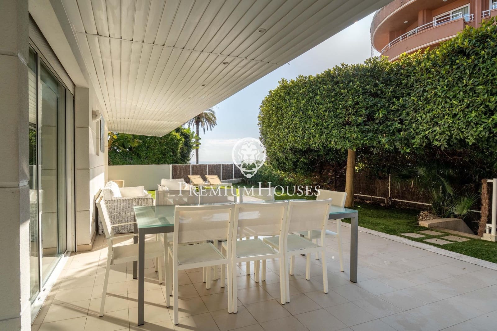 4 bedroom Beach Apartment for sale in Sitges with pool - € 1,490,000 (Ref: 9496409)