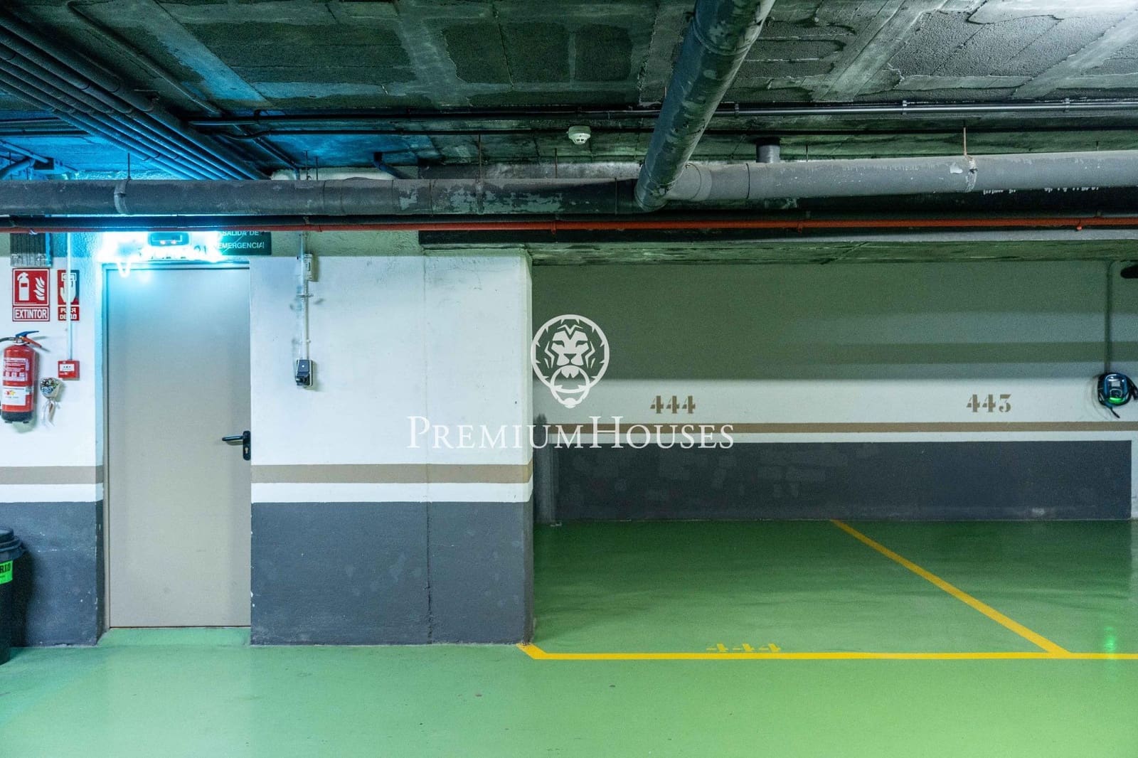 4 bedroom Beach Apartment for sale in Sitges with pool - € 1,490,000 (Ref: 9496409)