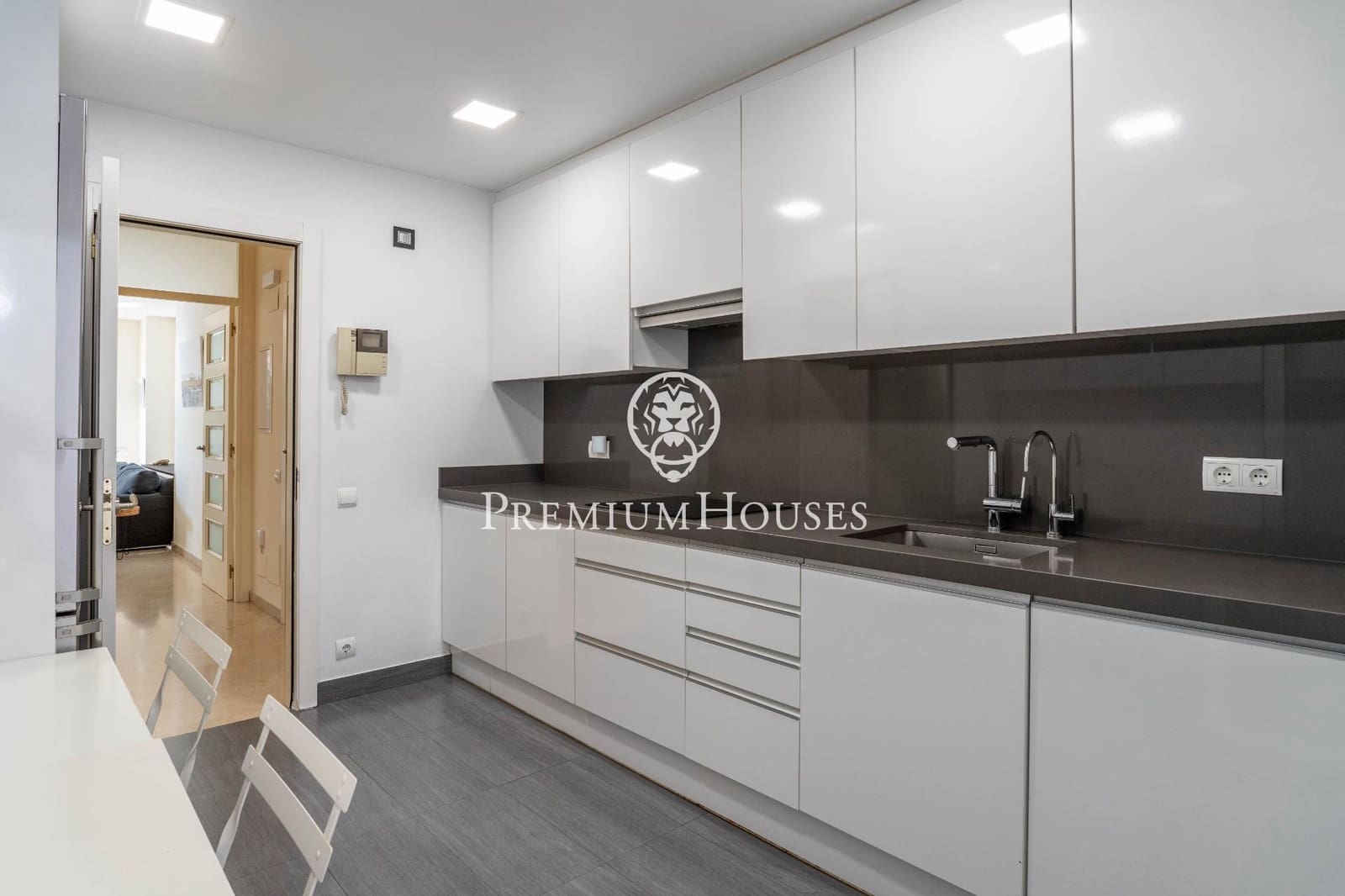 Apartamento Playa de 4 habitaciones en Sitges en venta con piscina - 1.450.000 € (Ref: 9496409)