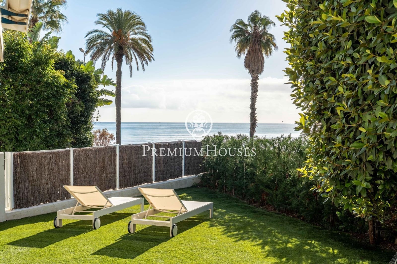 Apartamento Playa de 4 habitaciones en Sitges en venta con piscina - 1.450.000 € (Ref: 9496409)