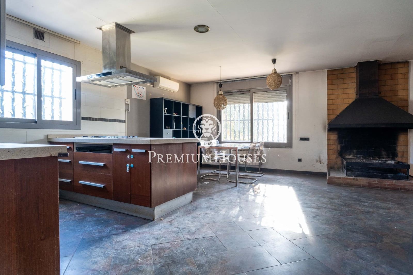 7 chambre Villa/Maison à vendre à Gava avec piscine garage - 1 500 000 € (Ref: 9496410)