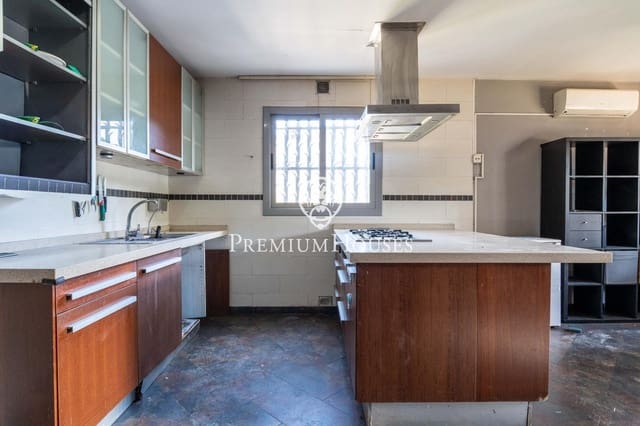 7 chambre Villa/Maison à vendre à Gavà avec piscine garage - 1 500 000 € (Ref: 9496410)