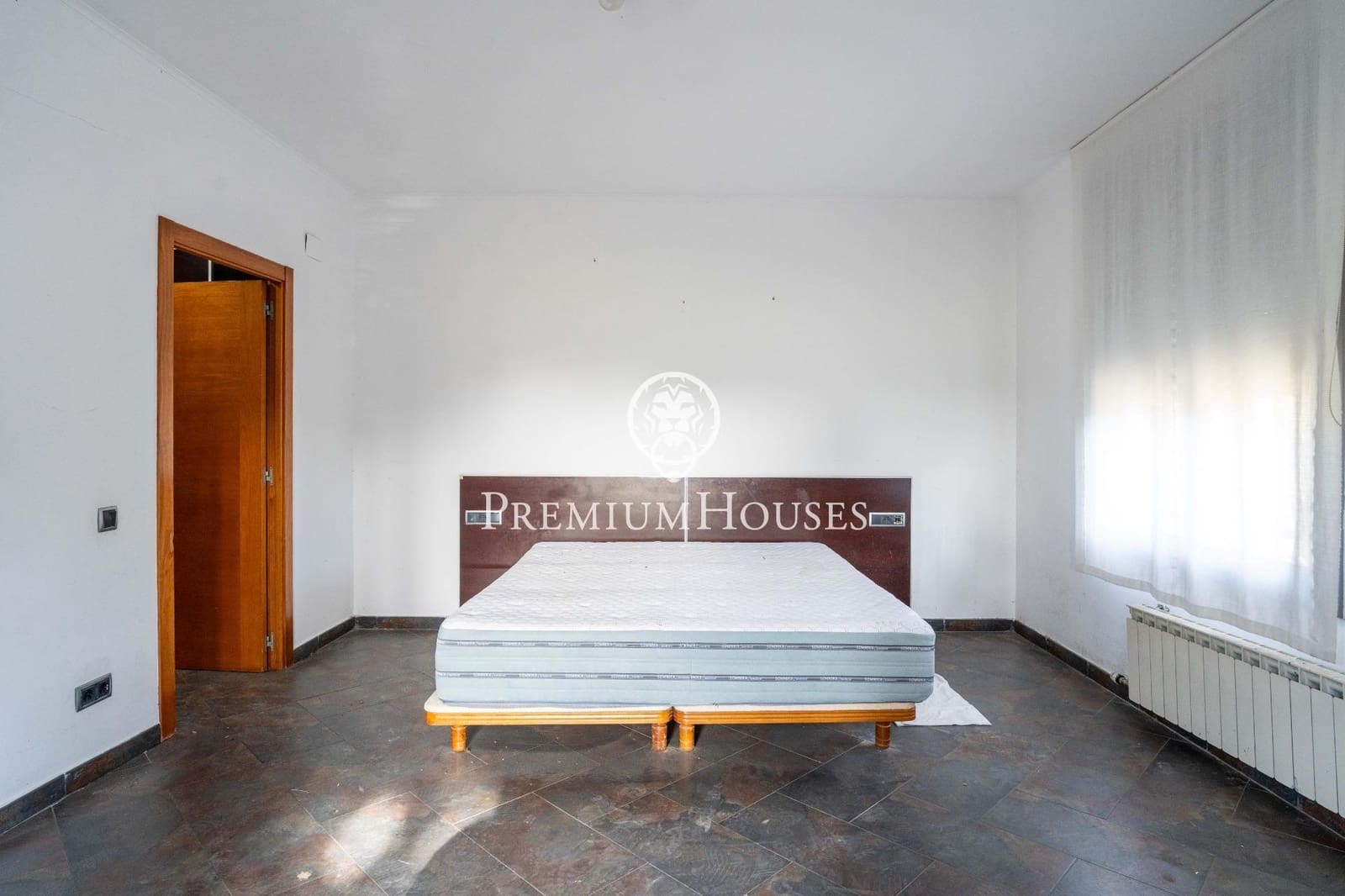 7 chambre Villa/Maison à vendre à Gava avec piscine garage - 1 500 000 € (Ref: 9496410)