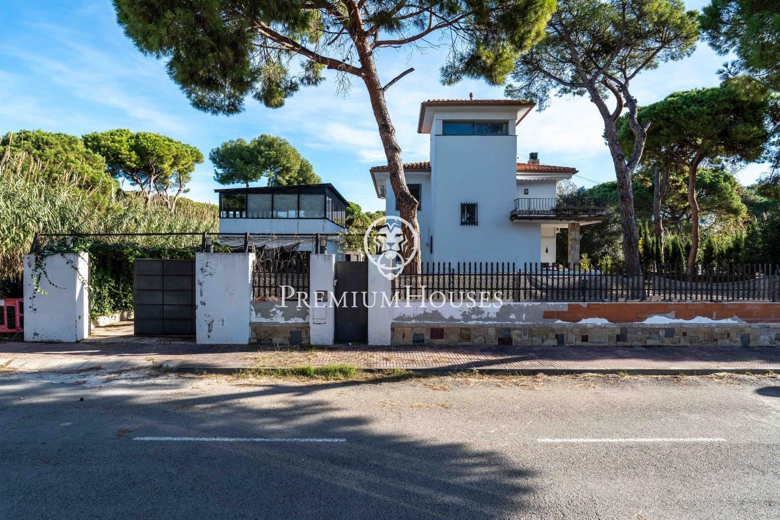 7 chambre Villa/Maison à vendre à Gava avec piscine garage - 1 500 000 € (Ref: 9496410)