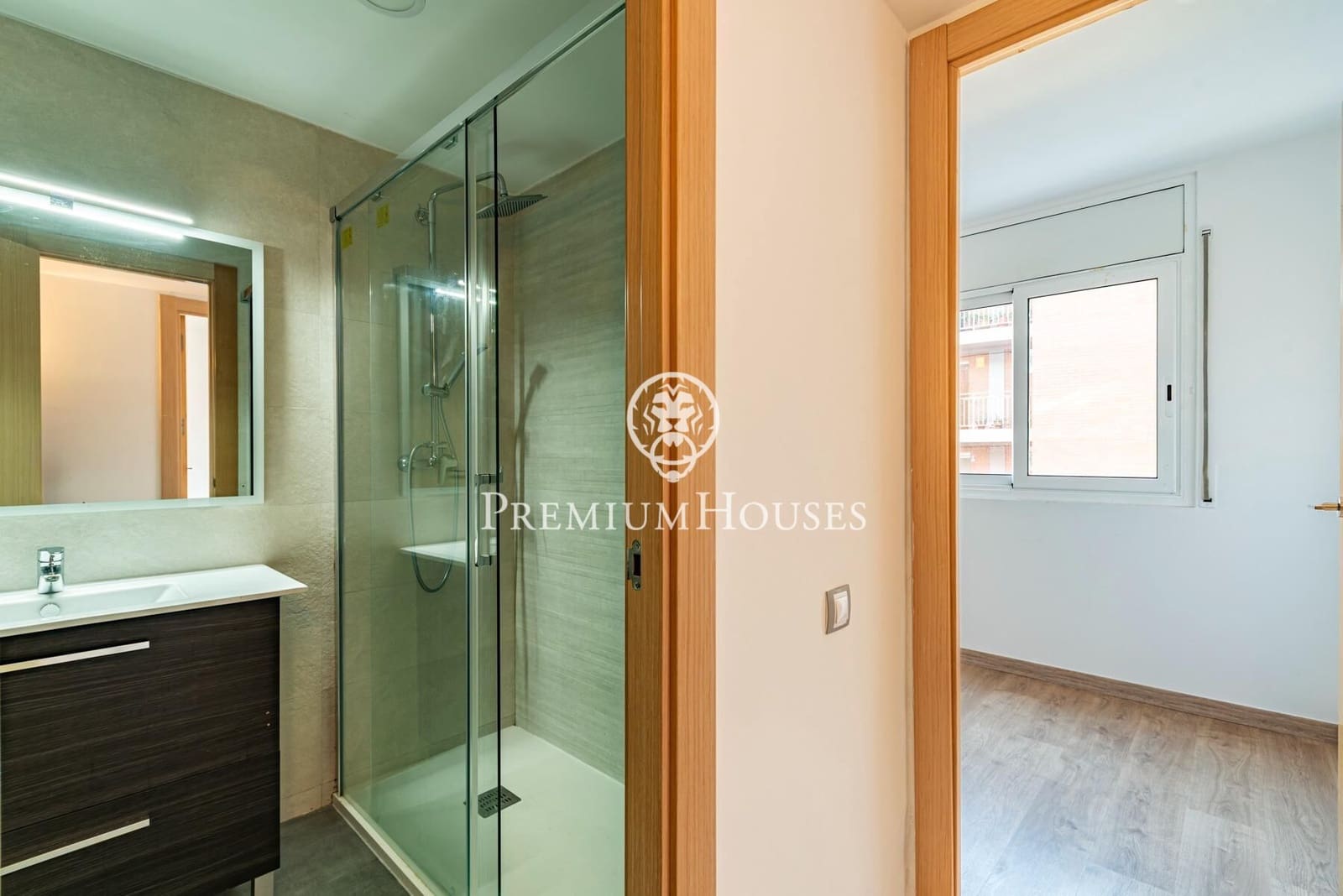 2 makuuhuone Asunto myytävänä paikassa Gava mukana uima-altaan - 320 000 € (Ref: 9519223)