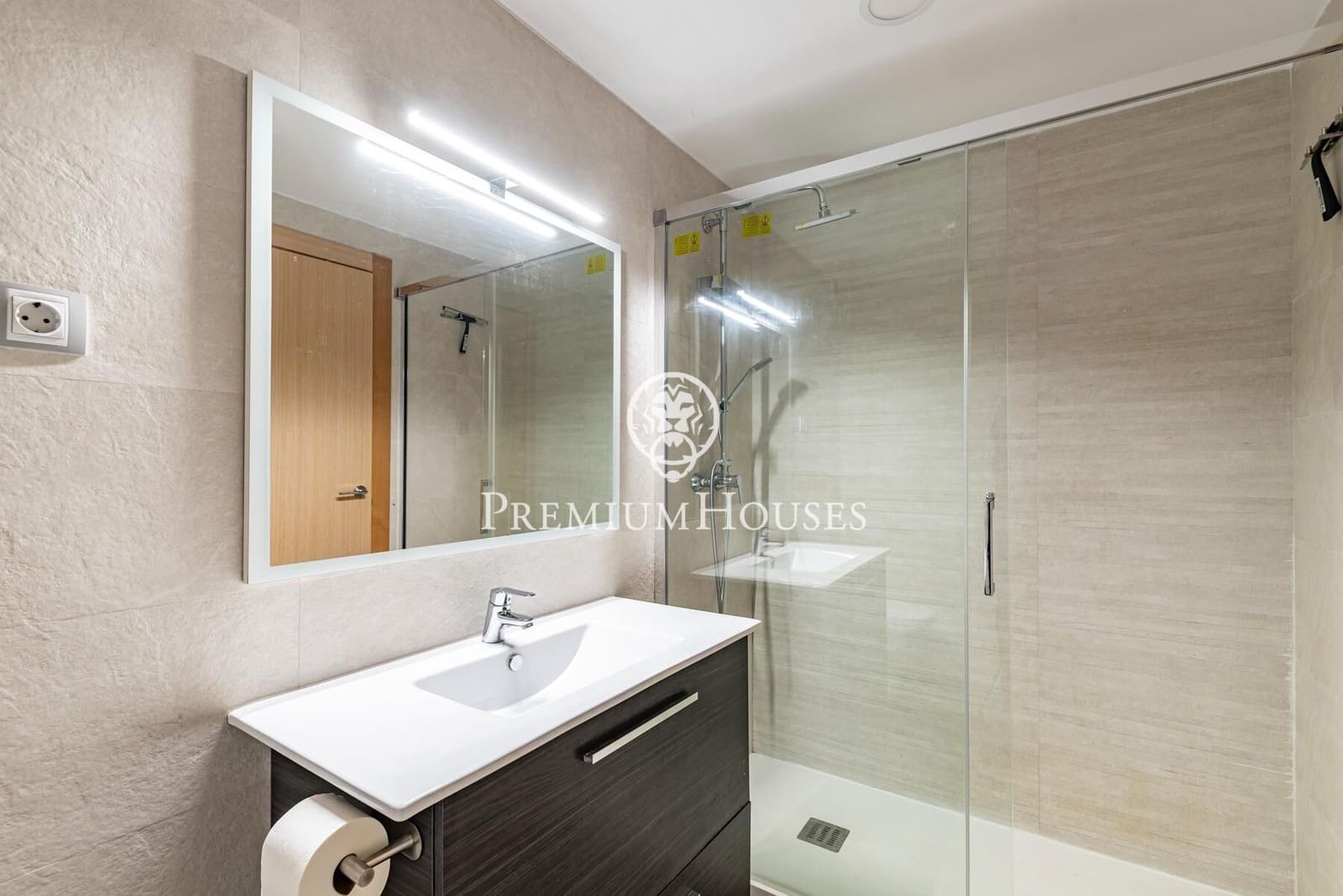 2 makuuhuone Asunto myytävänä paikassa Gava mukana uima-altaan - 320 000 € (Ref: 9519223)