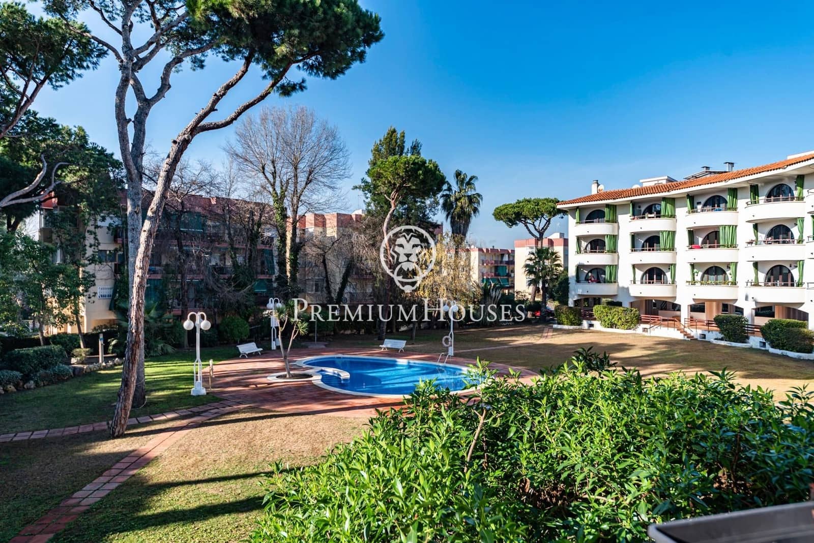 2 makuuhuone Asunto myytävänä paikassa Gava mukana uima-altaan - 320 000 € (Ref: 9519223)