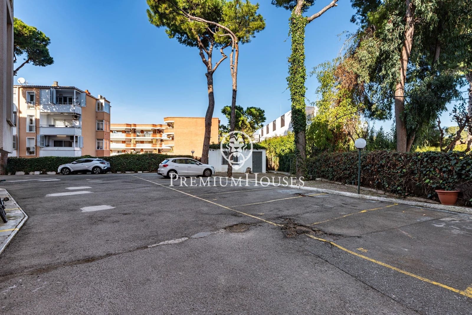 2 makuuhuone Asunto myytävänä paikassa Gava mukana uima-altaan - 320 000 € (Ref: 9519223)