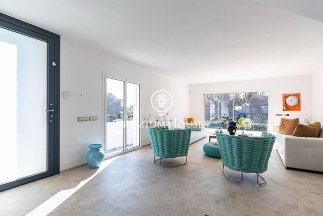 4 slaapkamer Rijtjeshuis te koop in Sitges met zwembad garage - € 1.350.000 (Ref: 9524513)