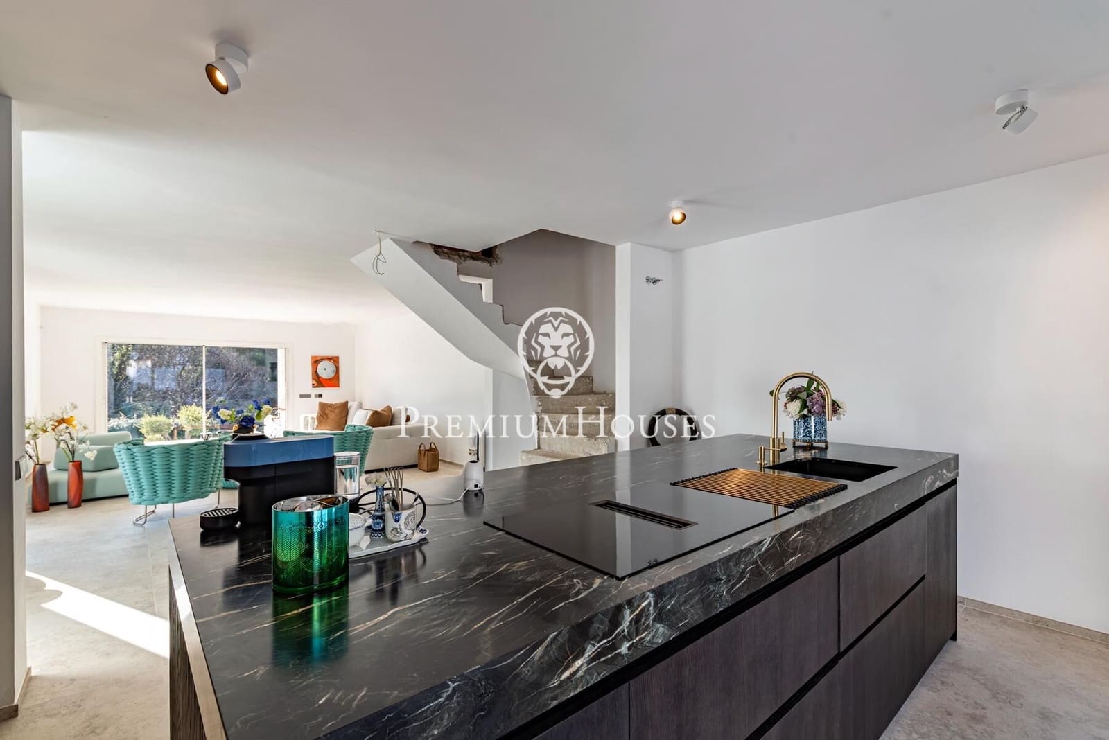 4 slaapkamer Rijtjeshuis te koop in Sitges met zwembad garage - € 1.350.000 (Ref: 9524513)