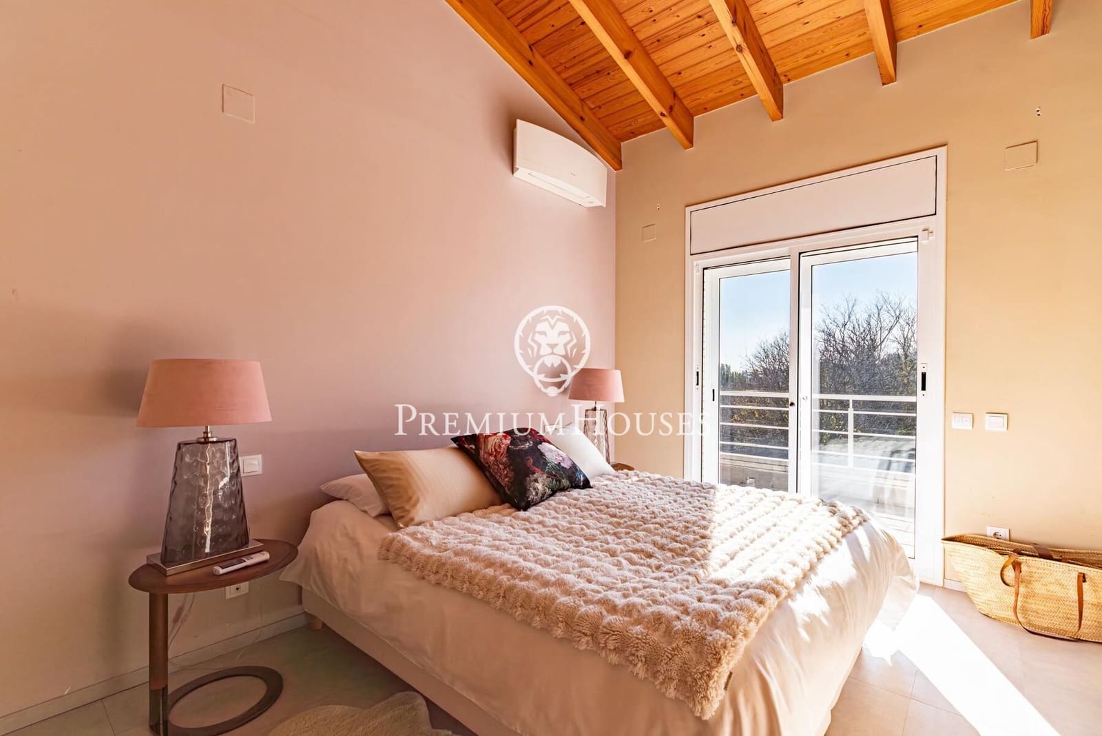 4 slaapkamer Rijtjeshuis te koop in Sitges met zwembad garage - € 1.350.000 (Ref: 9524513)