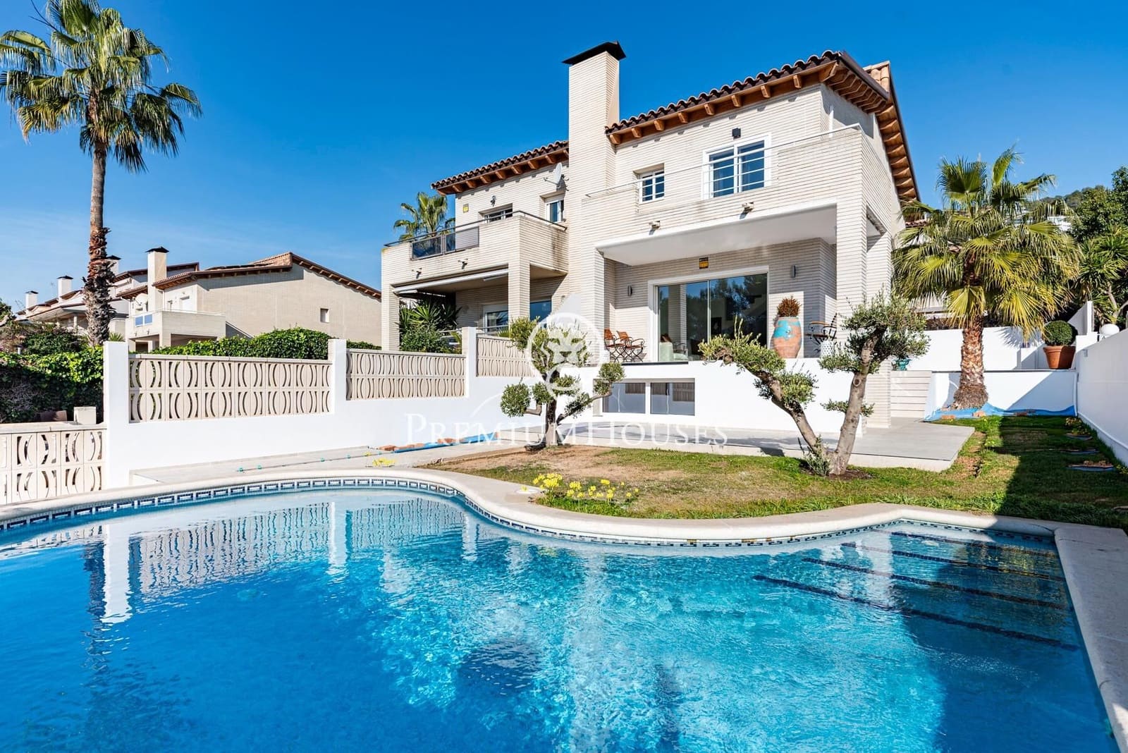 4 slaapkamer Rijtjeshuis te koop in Sitges met zwembad garage - € 1.350.000 (Ref: 9524513)