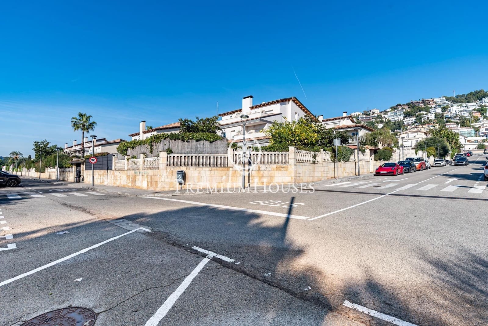 4 slaapkamer Rijtjeshuis te koop in Sitges met zwembad garage - € 1.350.000 (Ref: 9524513)