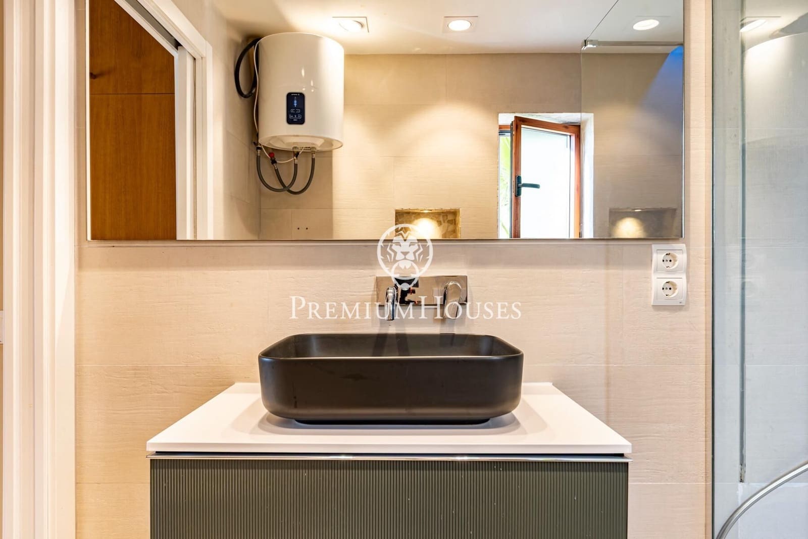 4 bedroom Terraced Villa for sale in Sitges with pool garage - € 1,295,000 (Ref: 9524513)