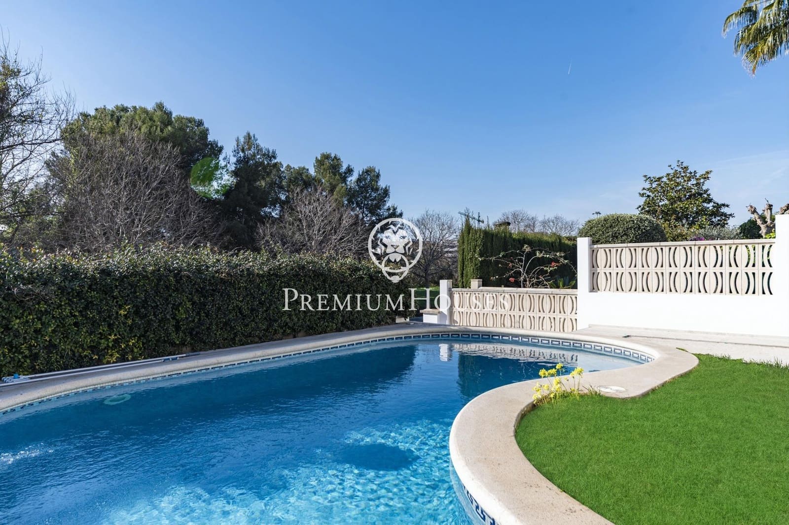 4 bedroom Terraced Villa for sale in Sitges with pool garage - € 1,295,000 (Ref: 9524513)