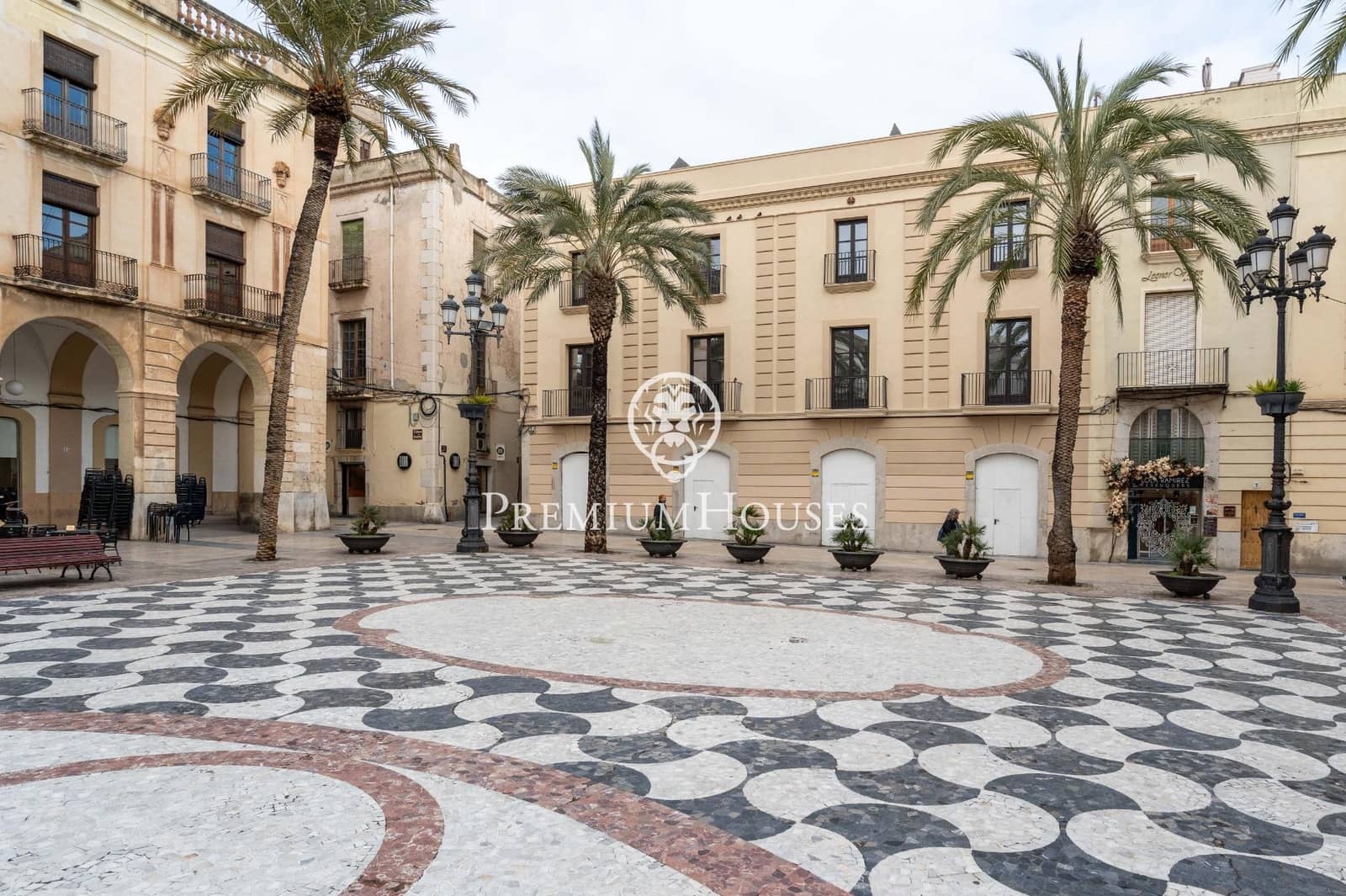 4 bedroom Penthouse for sale in Vilanova i la Geltru with pool - € 840,000 (Ref: 9536101)