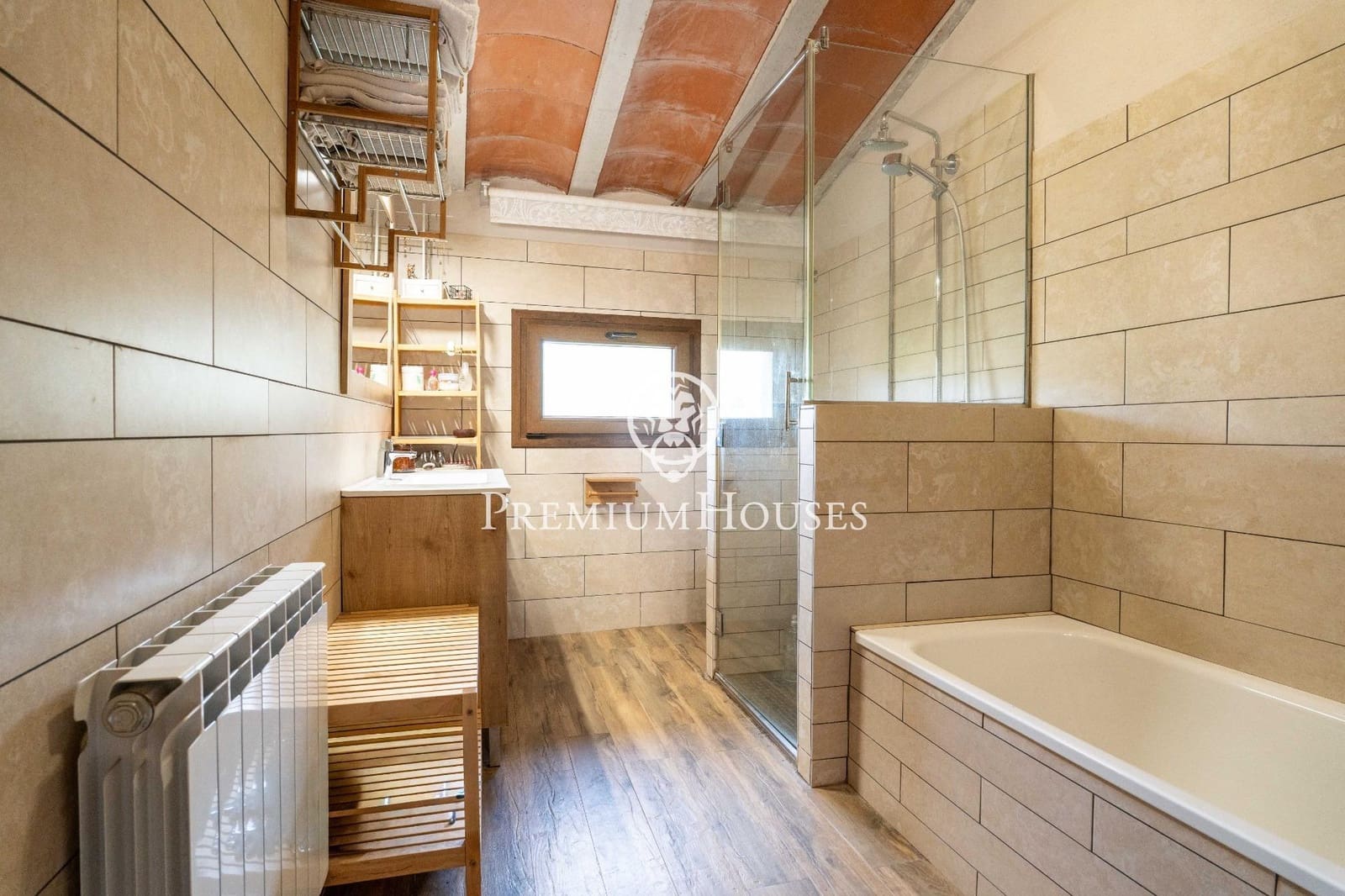 9 bedroom Finca/Country House for sale in Montblanc with pool - € 880,000 (Ref: 9536102)