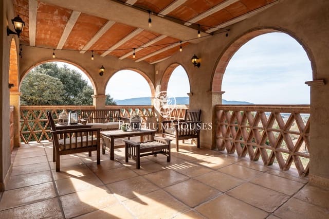 9 sovrum Finca/Hus på landet till salu i Montblanc med pool - 880 000 € (Ref: 9536102)