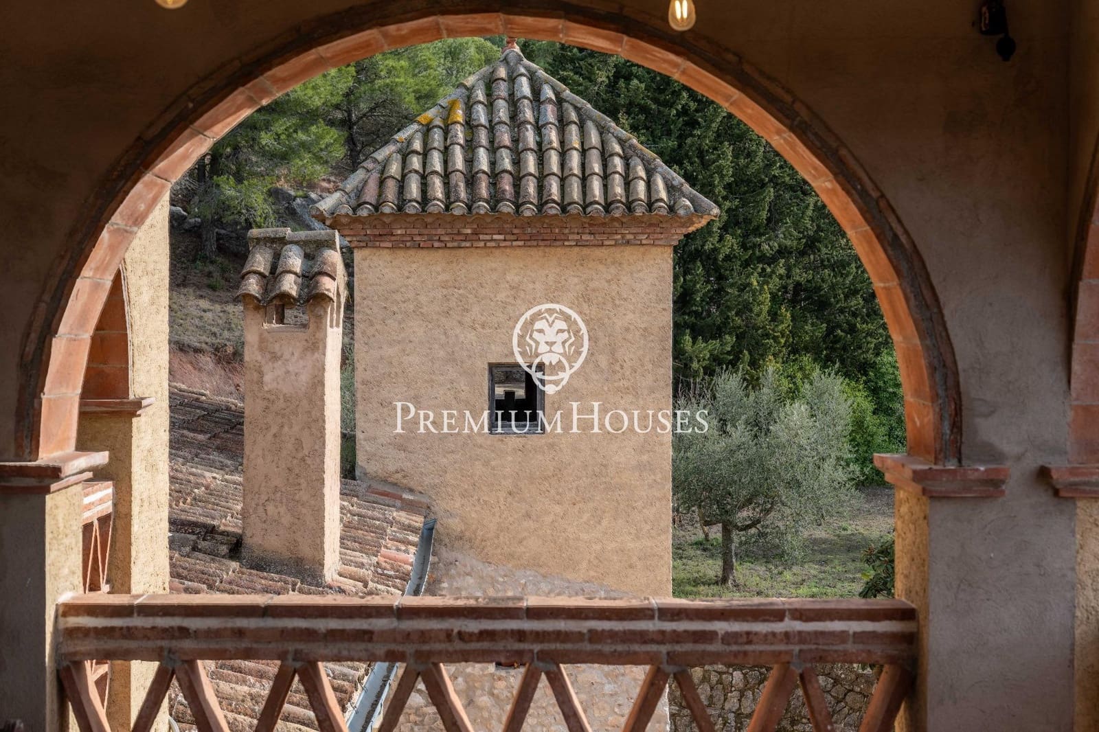 9 bedroom Finca/Country House for sale in Montblanc with pool - € 880,000 (Ref: 9536102)