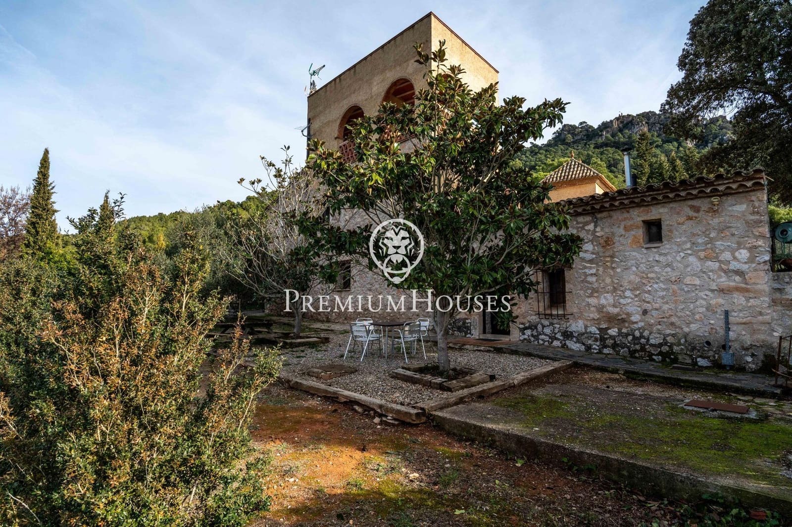 9 bedroom Finca/Country House for sale in Montblanc with pool - € 880,000 (Ref: 9536102)